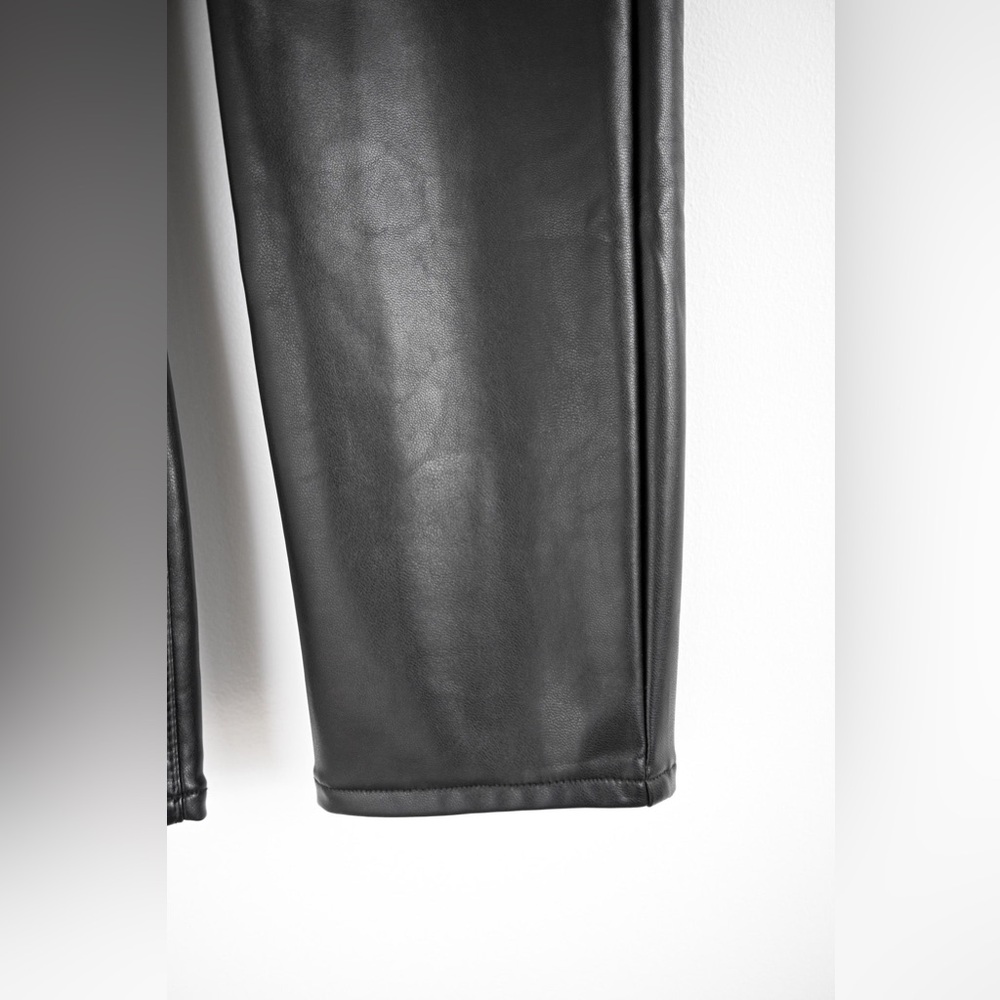 Abercrombie & Fitch “The skinny high rise” faux leather pants - Picture 6 of 8